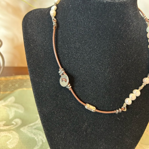 Siplada Freshwater Pearl and Leather Necklace - Picture 3 of 4